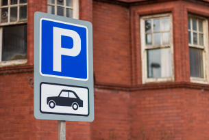 A photo of a parking sign